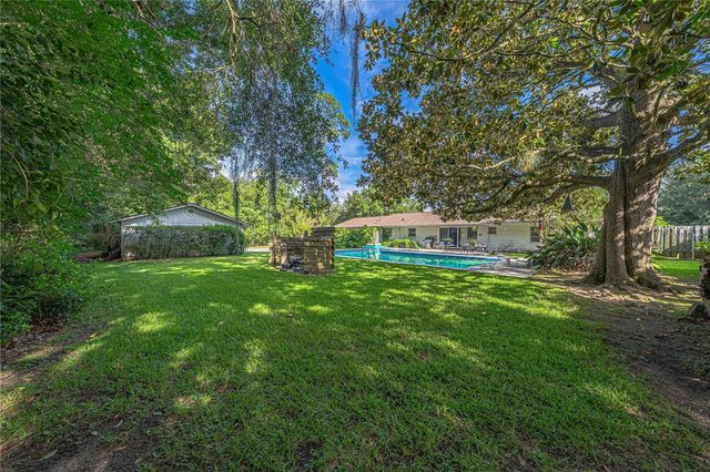 2137 SE 11TH STREET, Ocala, FL 34471
