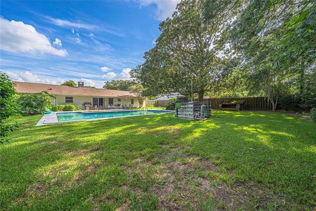 2137 SE 11TH STREET, Ocala, FL 34471