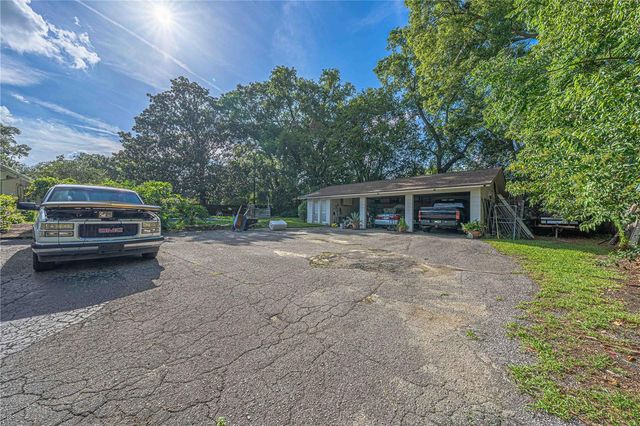2137 SE 11TH STREET, Ocala, FL 34471