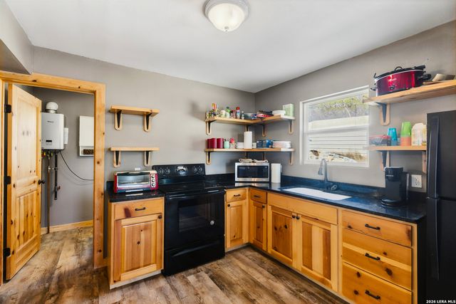 1030 Owl Hollow, Leakey, TX 78873