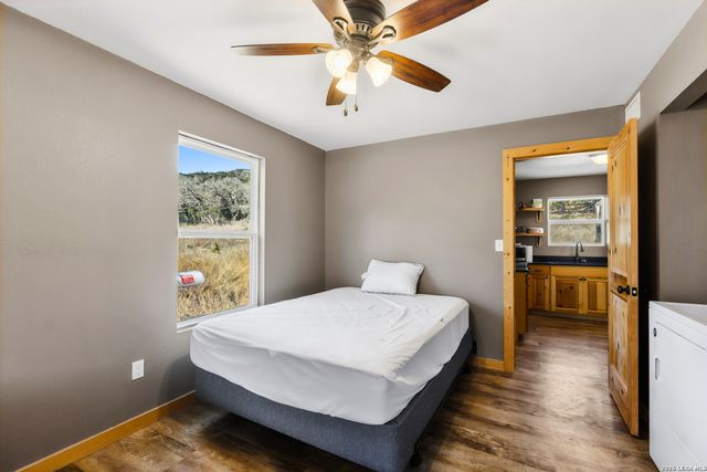 1030 Owl Hollow, Leakey, TX 78873