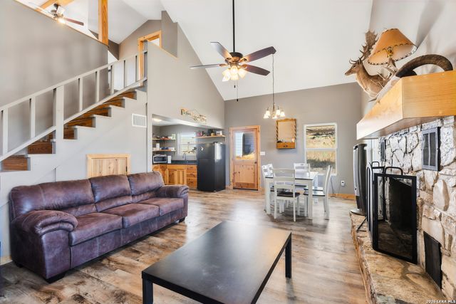 1030 Owl Hollow, Leakey, TX 78873