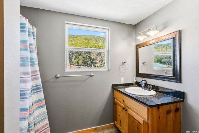 1030 Owl Hollow, Leakey, TX 78873