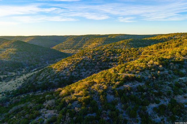 1030 Owl Hollow, Leakey, TX 78873
