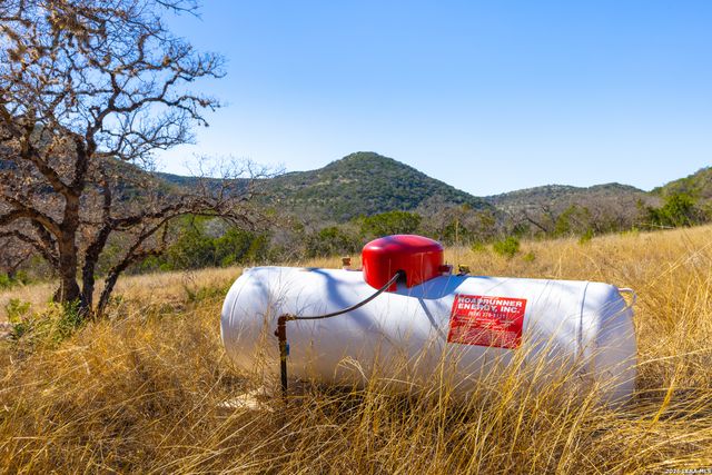 1030 Owl Hollow, Leakey, TX 78873