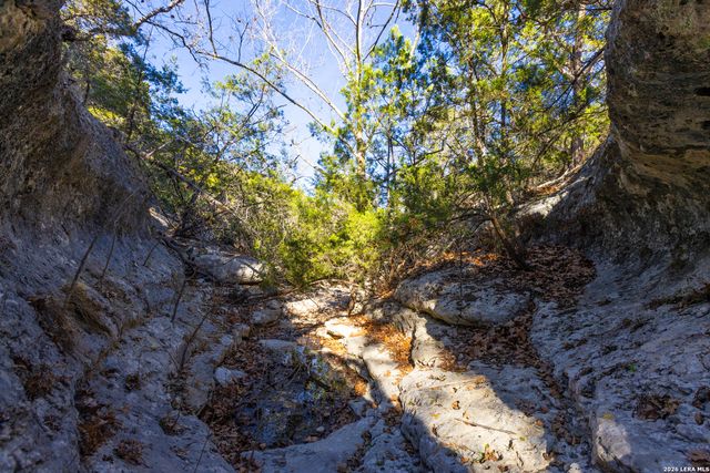 1030 Owl Hollow, Leakey, TX 78873