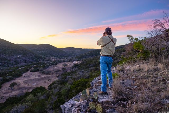 1030 Owl Hollow, Leakey, TX 78873