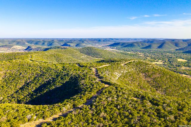1030 Owl Hollow, Leakey, TX 78873