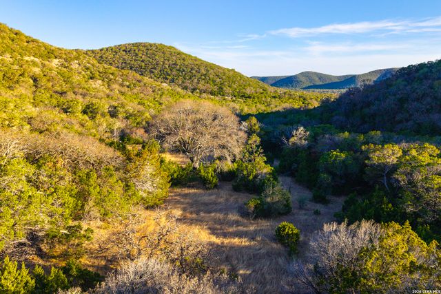 1030 Owl Hollow, Leakey, TX 78873