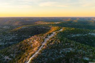 1030 Owl Hollow, Leakey, TX 78873