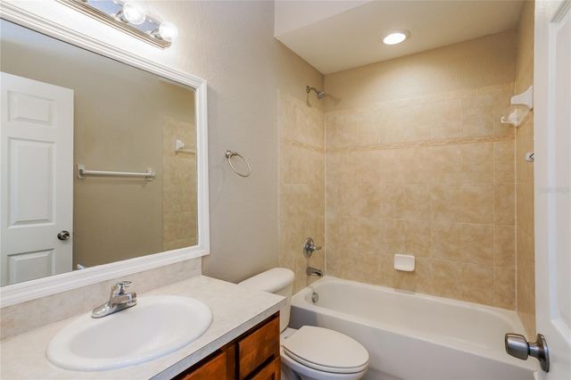 10724 CARLOWAY HILLS DRIVE, Wimauma, FL 33598