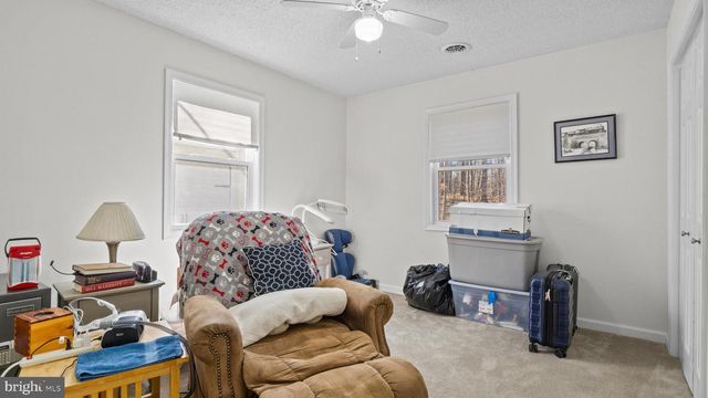 171 SOUR MASH RD, Harpers Ferry, WV 25425