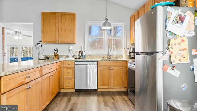 171 SOUR MASH RD, Harpers Ferry, WV 25425