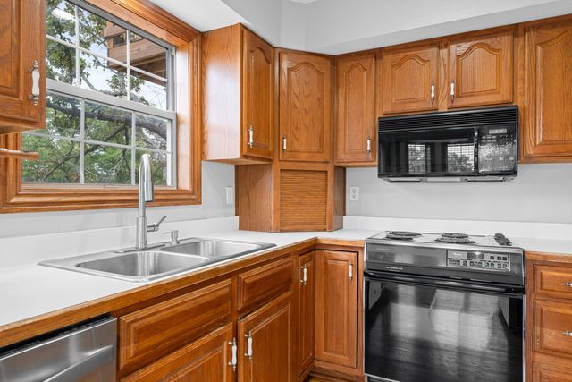 7859 State Hwy Dd, Branson West, MO 65737
