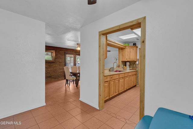 538 Rancho Viejo Drive, Socorro, TX 79927