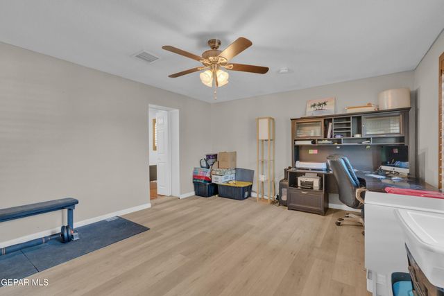 538 Rancho Viejo Drive, Socorro, TX 79927