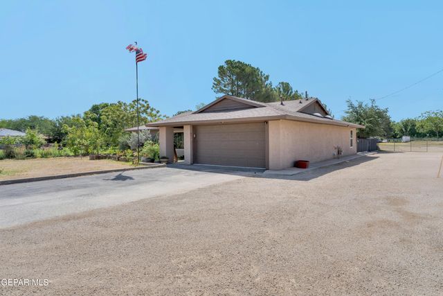538 Rancho Viejo Drive, Socorro, TX 79927