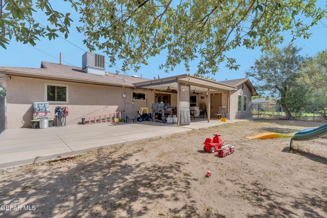 538 Rancho Viejo Drive, Socorro, TX 79927