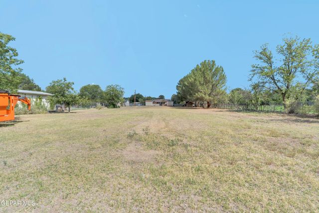 538 Rancho Viejo Drive, Socorro, TX 79927