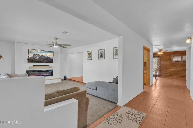 538 Rancho Viejo Drive, Socorro, TX 79927