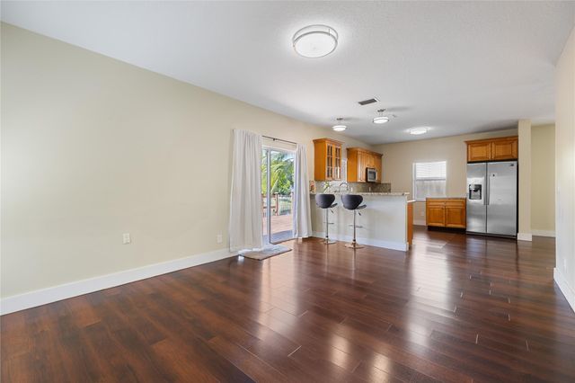 1512 SW 106th Ave, Pembroke Pines, FL 33025