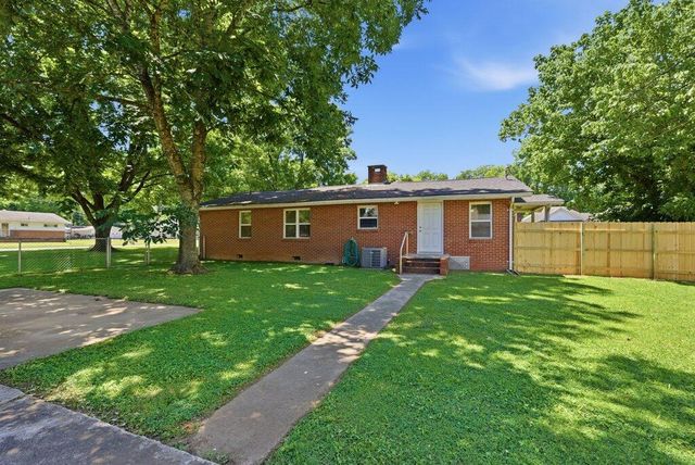 1819 Hamilton Avenue, South Pittsburg, TN 37380