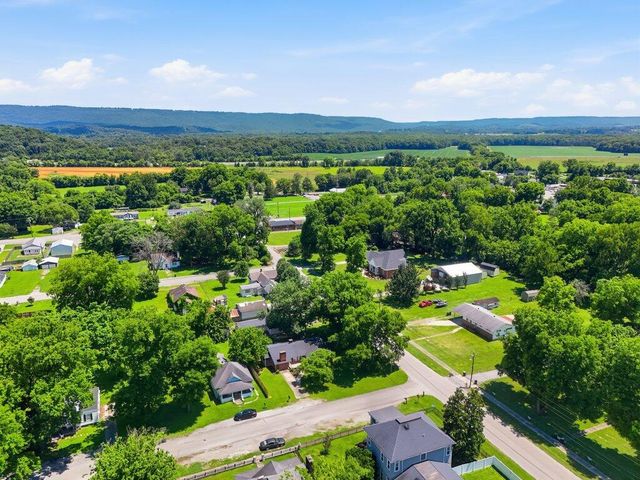 1819 Hamilton Avenue, South Pittsburg, TN 37380
