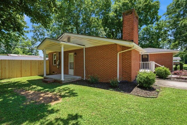 1819 Hamilton Avenue, South Pittsburg, TN 37380