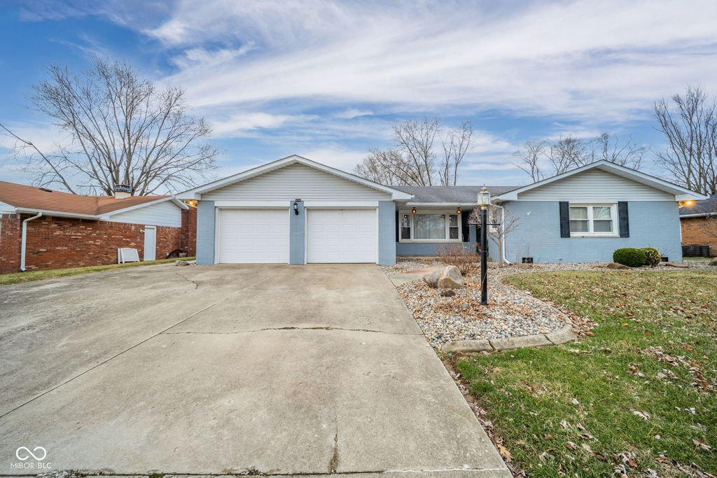 124 N Mustin Drive, Anderson, IN 46012