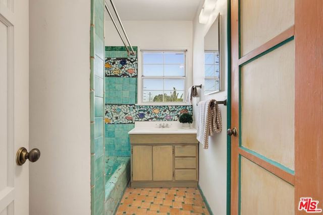 1834 9th Street 5, Santa Monica, CA 90404