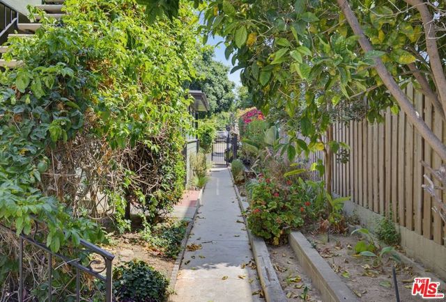 1834 9th Street 5, Santa Monica, CA 90404