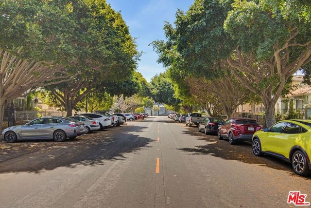 1834 9th Street 5, Santa Monica, CA 90404