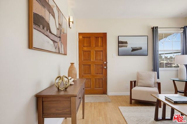 1834 9th Street 5, Santa Monica, CA 90404