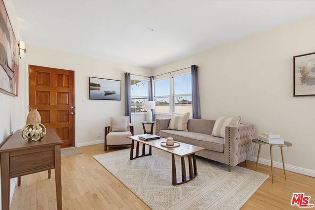 1834 9th Street 5, Santa Monica, CA 90404