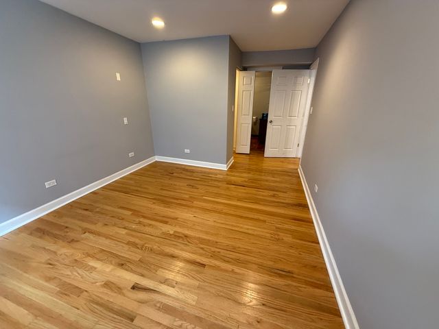 6954 N Greenview Avenue 409, Chicago, IL 60626