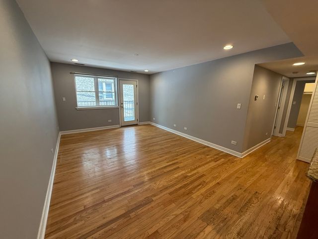 6954 N Greenview Avenue 409, Chicago, IL 60626