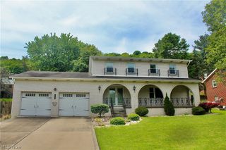339 Country Club Boulevard, Weirton, WV 26062