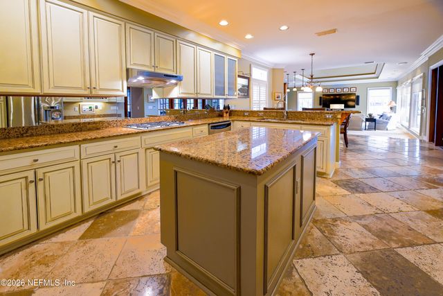 3767 VICKERS LAKE Drive, Jacksonville, FL 32224