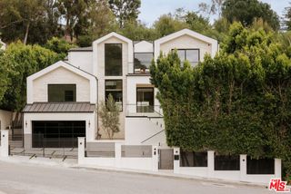 2878 Deep Canyon Drive, Beverly Hills, CA 90210
