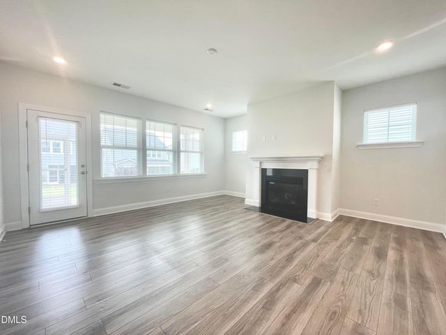 213 Ivy Arbor Way, Holly Springs, NC 27540