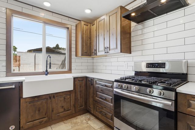 12813 Turquoise Avenue NE, Albuquerque, NM 87123