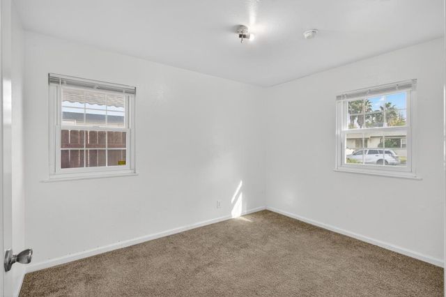 1341 Greenhills Rd, Sacramento, CA 95864