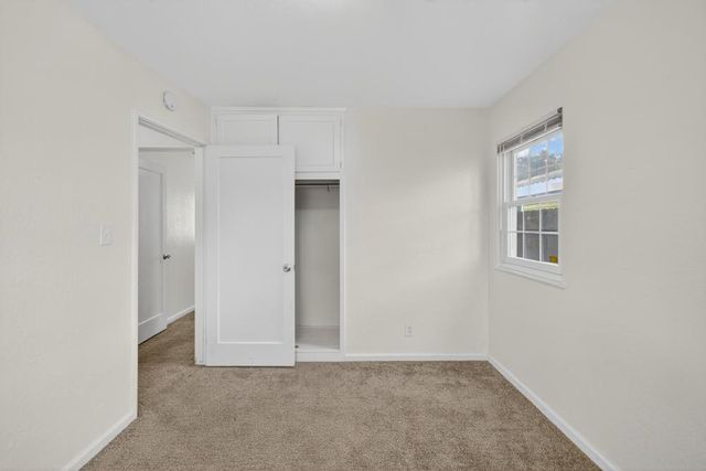 1341 Greenhills Rd, Sacramento, CA 95864