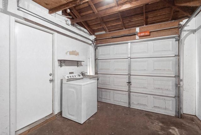 1341 Greenhills Rd, Sacramento, CA 95864