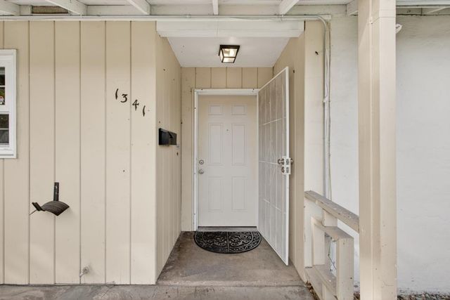 1341 Greenhills Rd, Sacramento, CA 95864