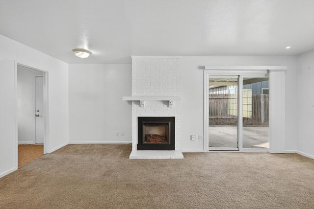 1341 Greenhills Rd, Sacramento, CA 95864