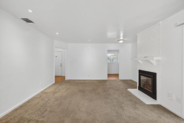 1341 Greenhills Rd, Sacramento, CA 95864