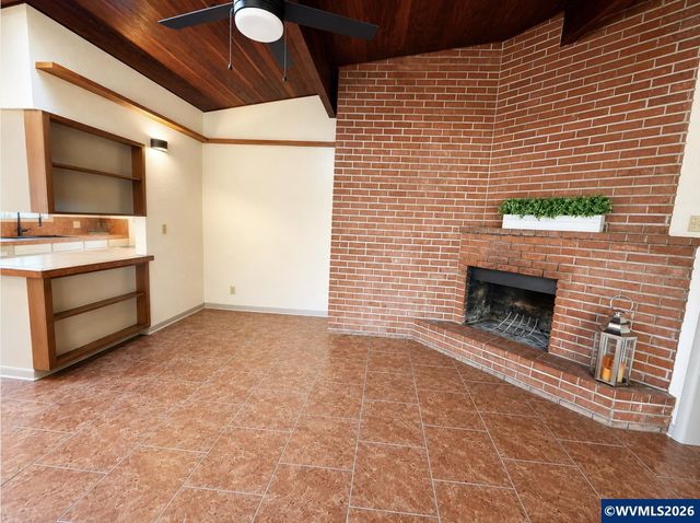 4261 Gardner Rd SE, Salem, OR 97302