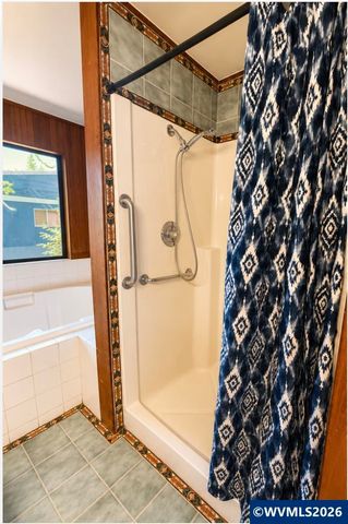 4261 Gardner Rd SE, Salem, OR 97302