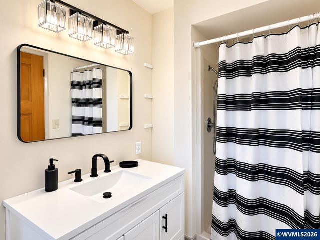4261 Gardner Rd SE, Salem, OR 97302